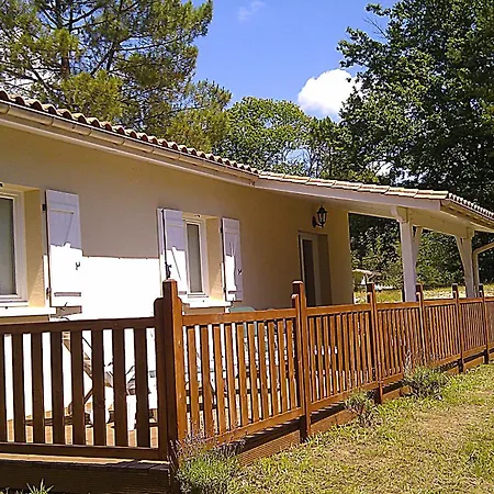 Etang Vallier Ferienhaus *