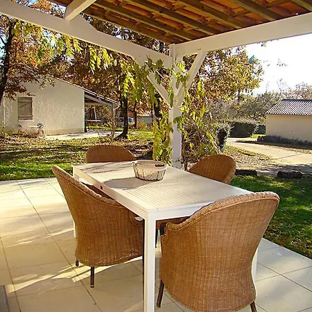 Etang Vallier Holiday home *